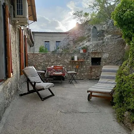 Casa Vacanze Santo Stefano Di Sessanio アパート